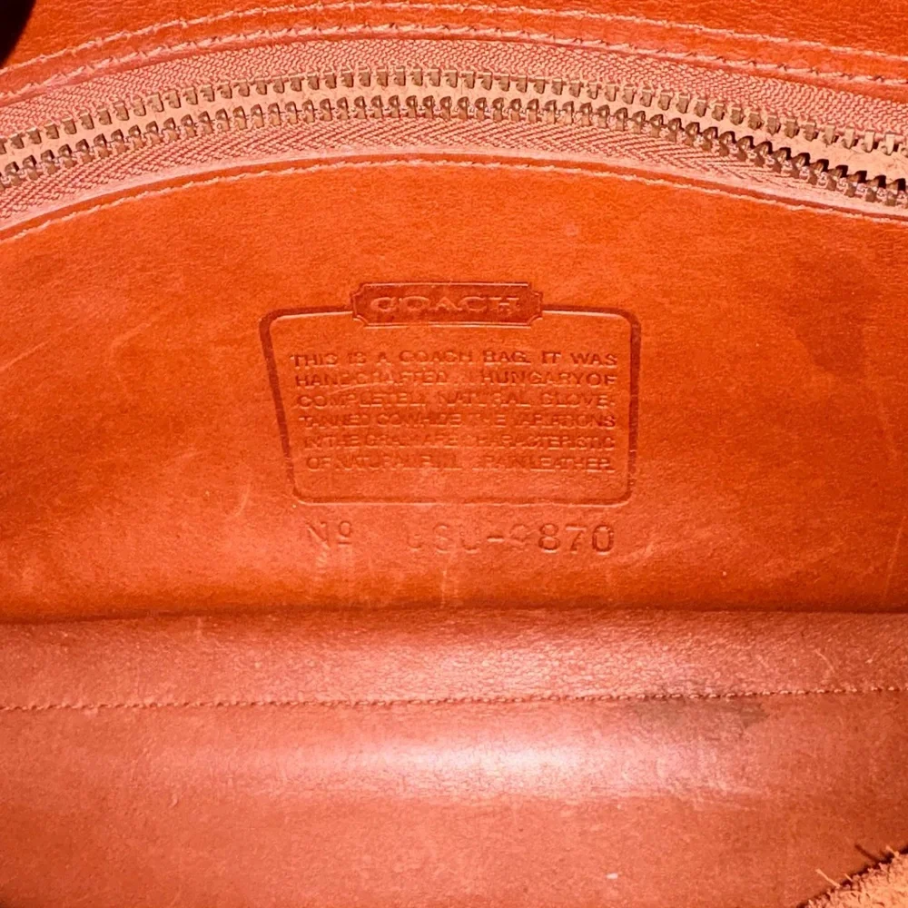 1998 VTG Coach Court British Tan 9870 - Picture 12 of 16